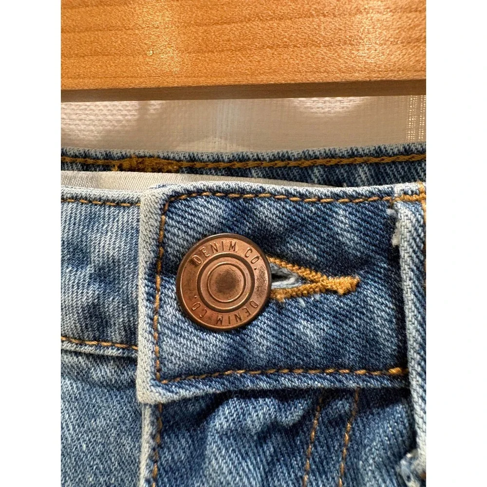 Denim Co Blue Distressed High Waisted Denim Shorts Light Wash‎ Size 2